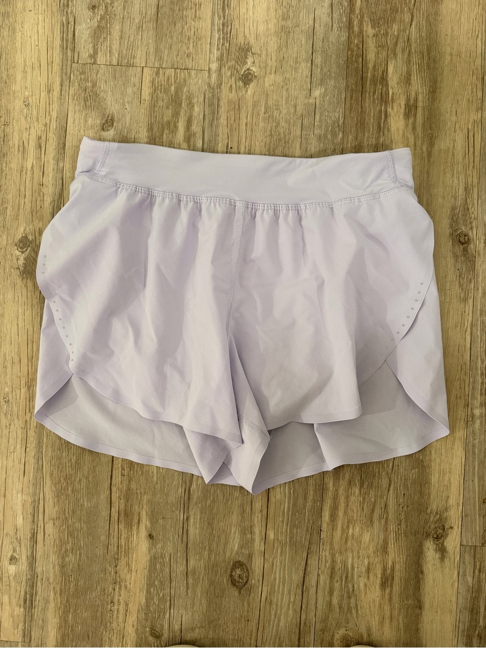 lululemon athletica fast and free 3” short size Small in lavender frost - Picture 2 of 5
